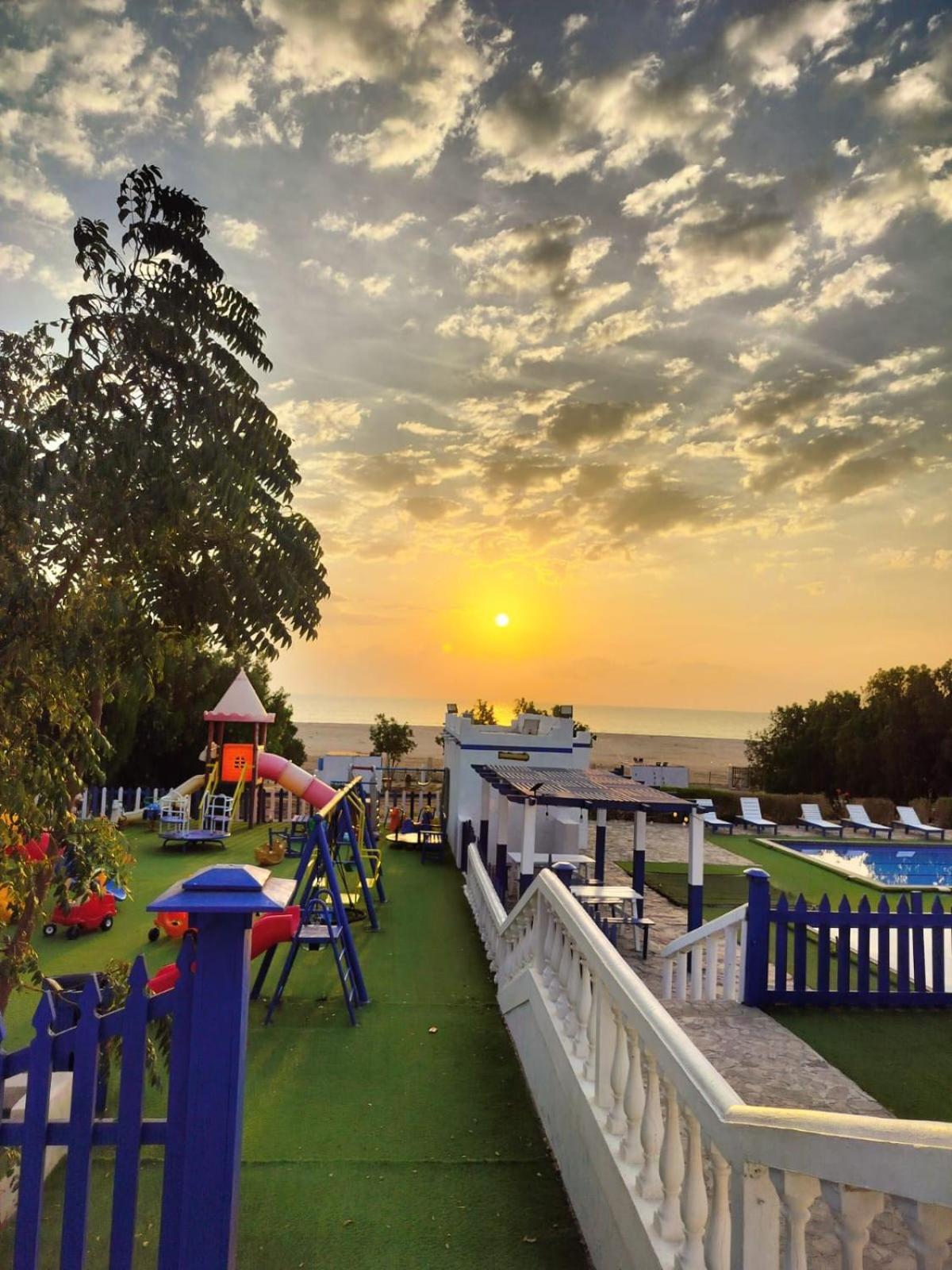 Al-Ashkhara Beach Resort منتجع شاطئ الأشخرة Al Sharqiyah ภายนอก รูปภาพ