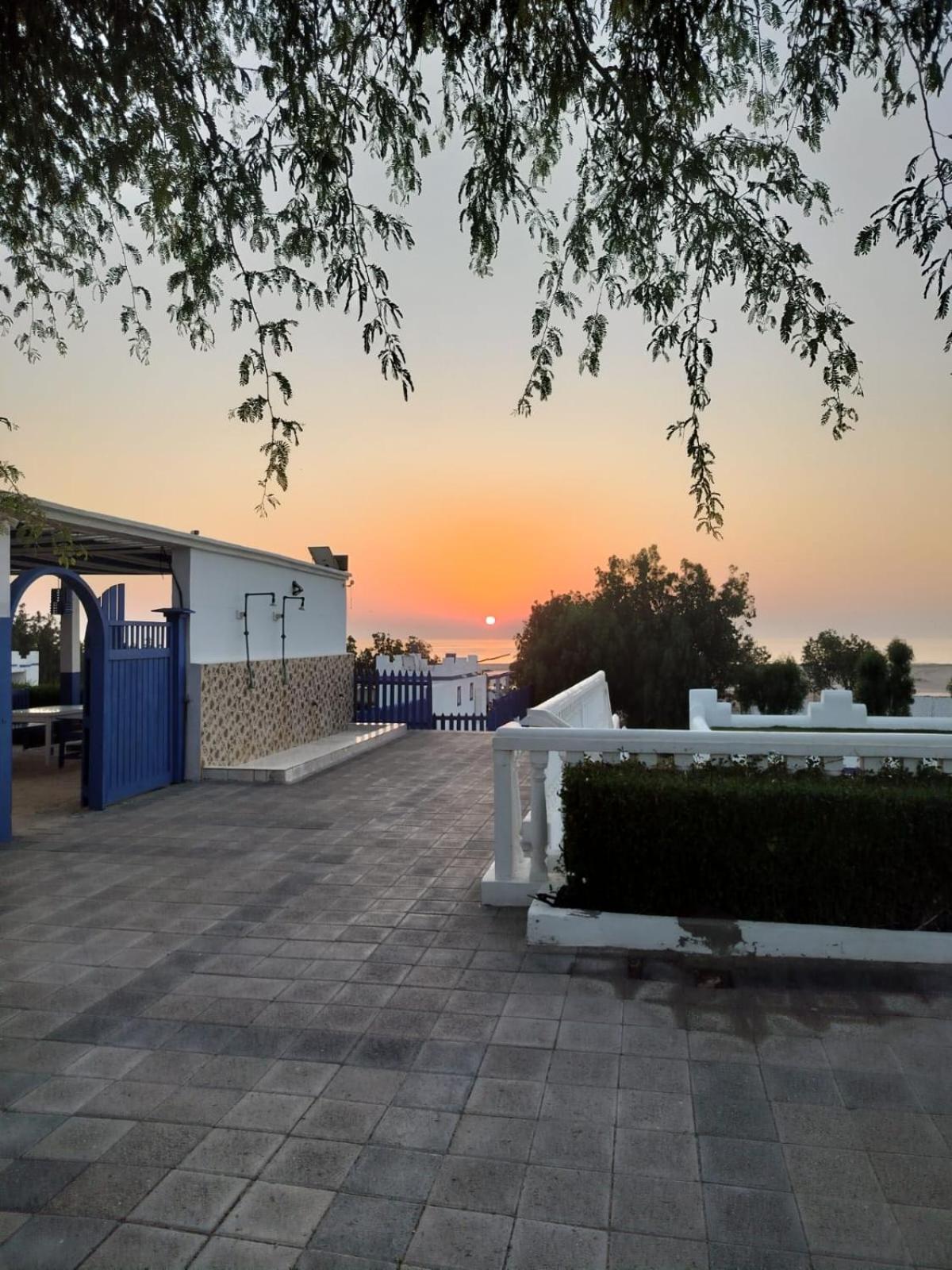 Al-Ashkhara Beach Resort منتجع شاطئ الأشخرة Al Sharqiyah ภายนอก รูปภาพ