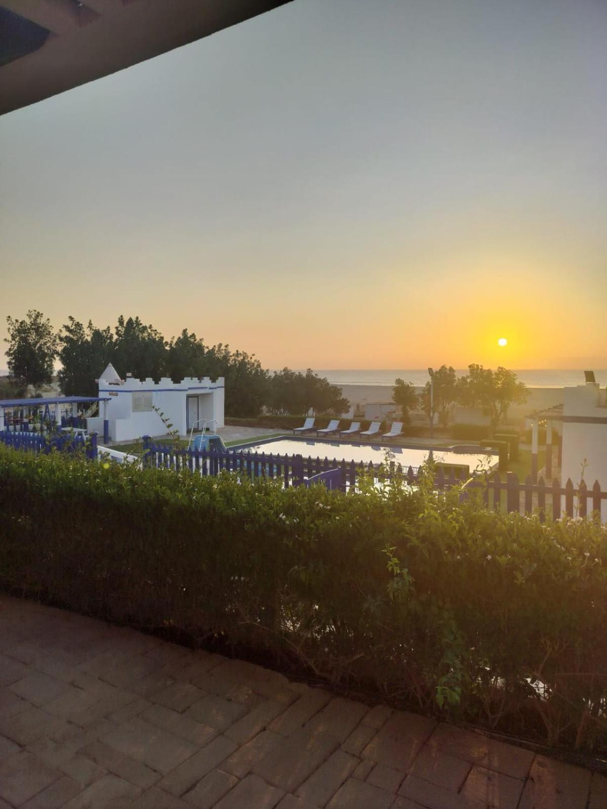Al-Ashkhara Beach Resort منتجع شاطئ الأشخرة Al Sharqiyah ภายนอก รูปภาพ
